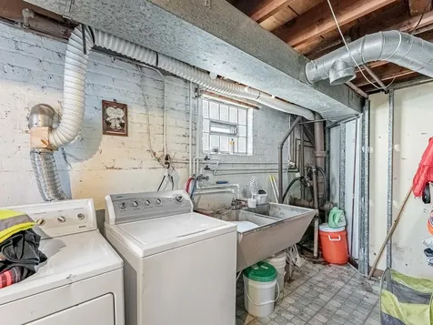11120 South Ewing Avenue Chicago IL 60617