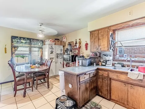11120 South Ewing Avenue Chicago IL 60617