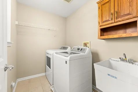 260 Ridge Road North Aurora IL 60542
