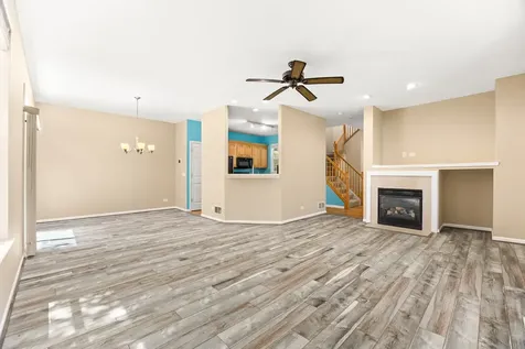 260 Ridge Road North Aurora IL 60542