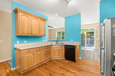 260 Ridge Road North Aurora IL 60542