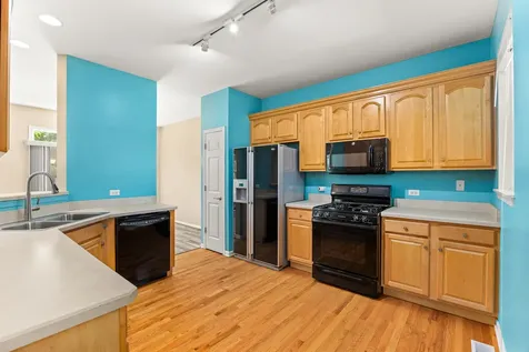 260 Ridge Road North Aurora IL 60542