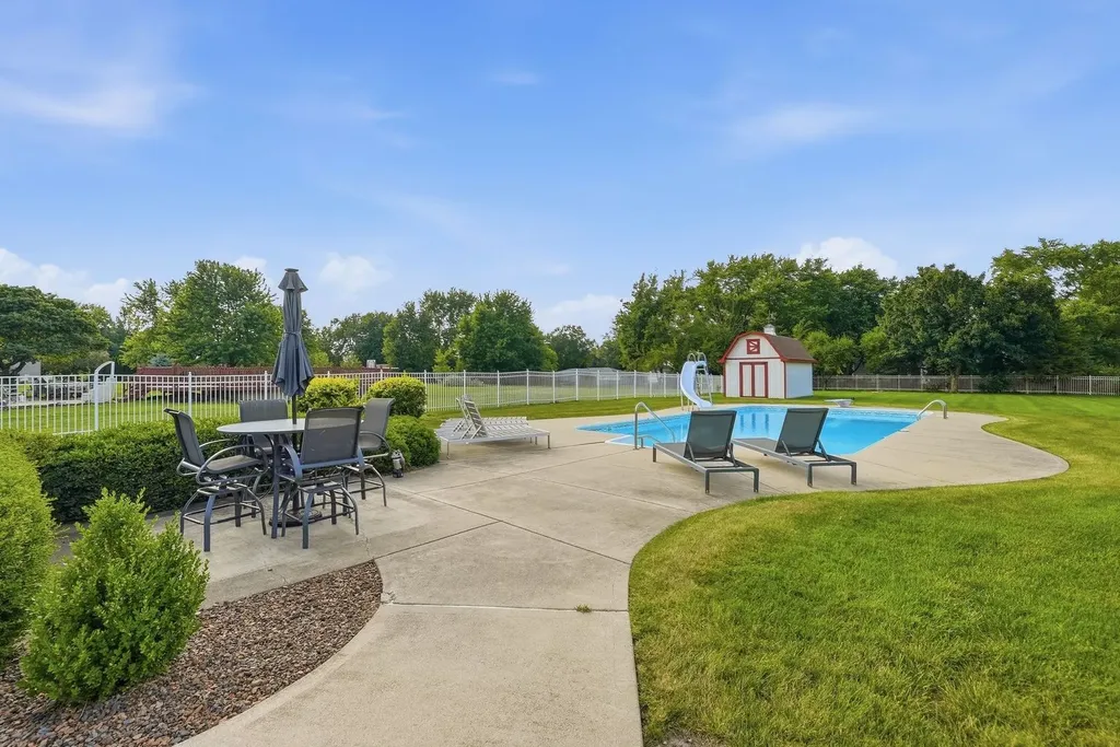 1801 Pheasant Lane New Lenox IL 60451