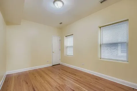 6327 North Francisco Avenue Chicago IL 60659