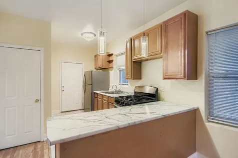 6327 North Francisco Avenue Chicago IL 60659