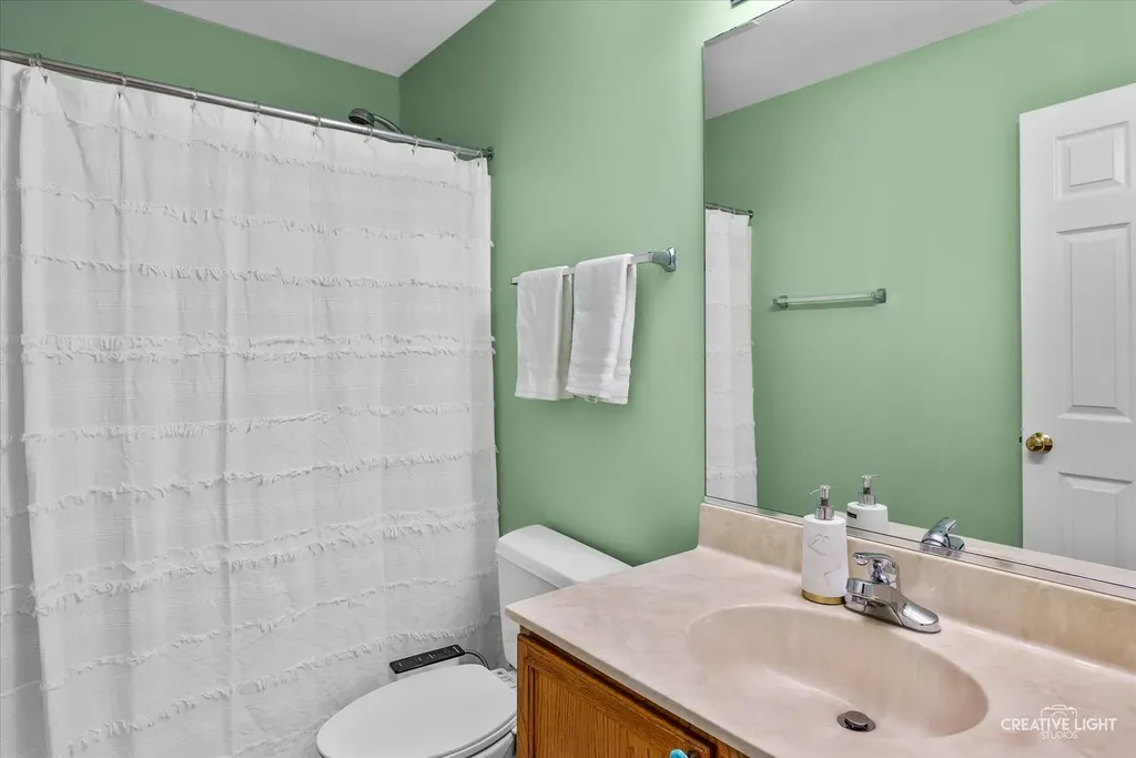 3250 Cool Springs Court Naperville IL 60564
