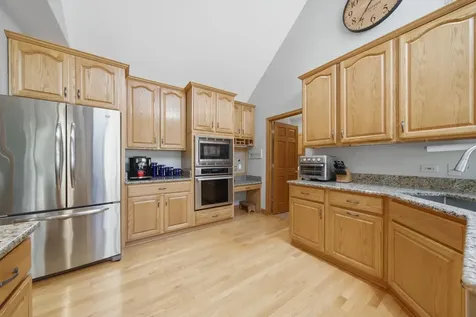 26165 North Greenbriar Court Lake Barrington IL 60084
