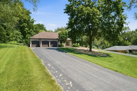 26165 North Greenbriar Court Lake Barrington IL 60084