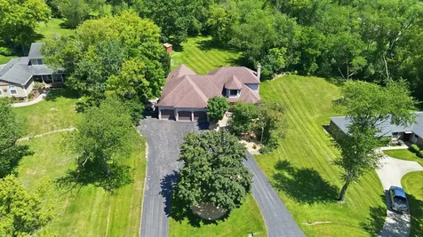 26165 North Greenbriar Court Lake Barrington IL 60084