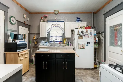 1810 8TH Street Rockford IL 61104