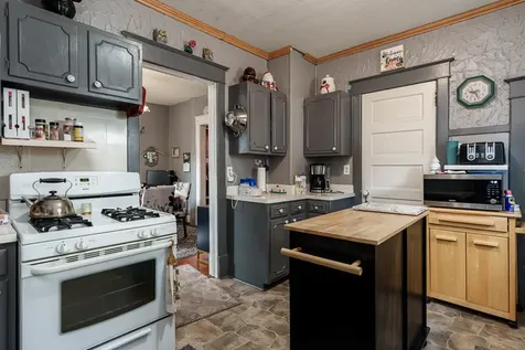 1810 8TH Street Rockford IL 61104