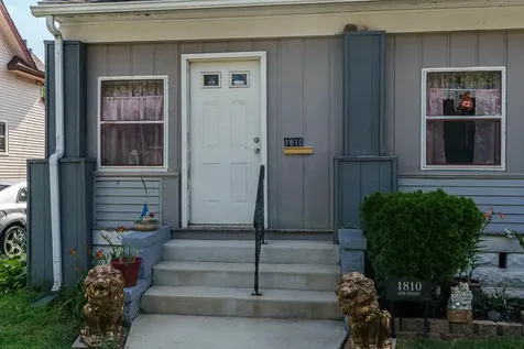 1810 8TH Street Rockford IL 61104