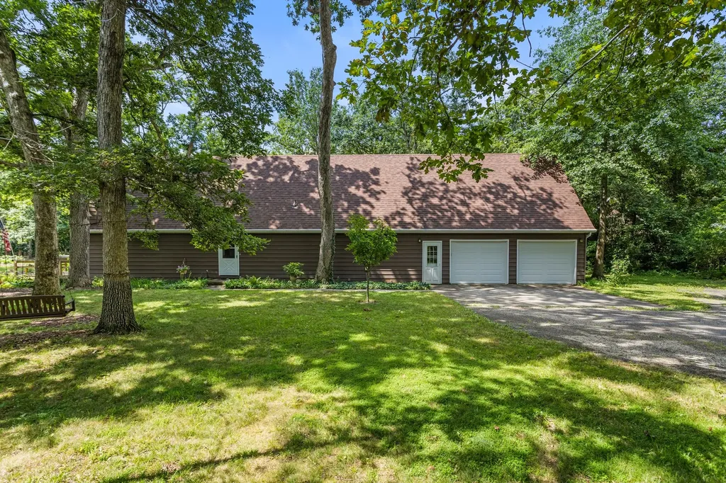 667 County Road 3350 Fisher IL 61843