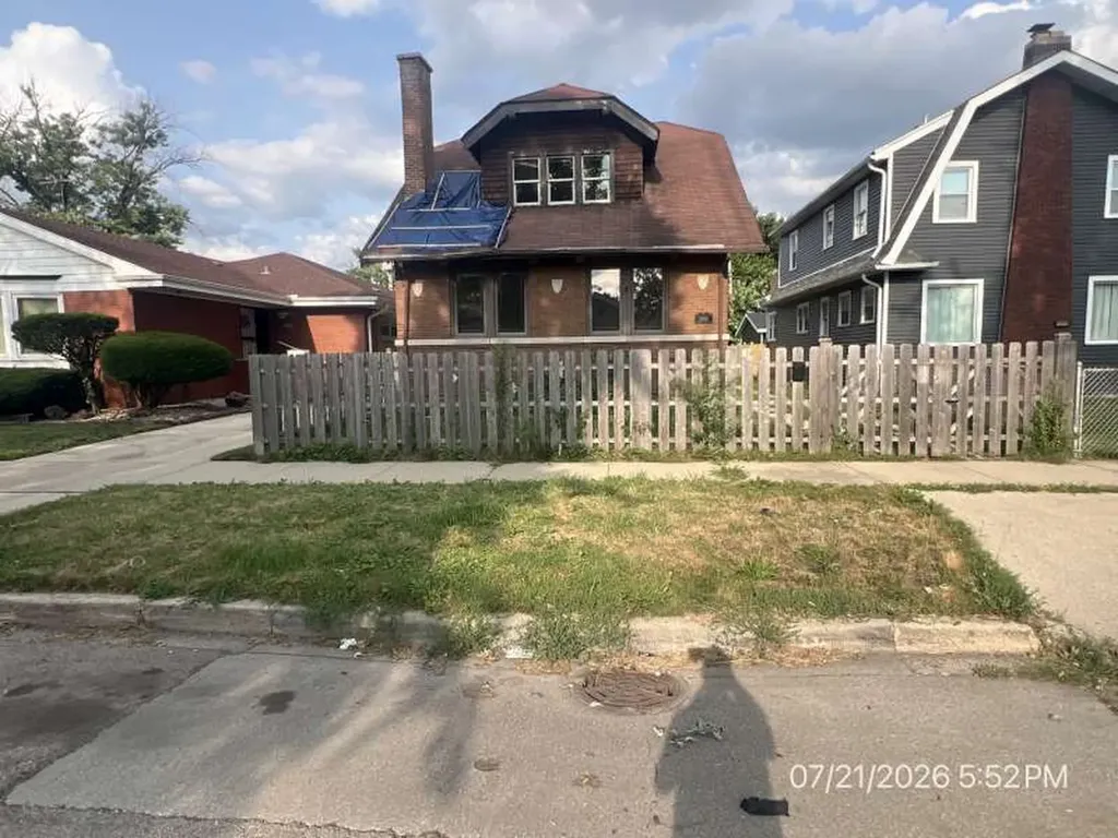 11039 South Wallace Street Chicago IL 60628