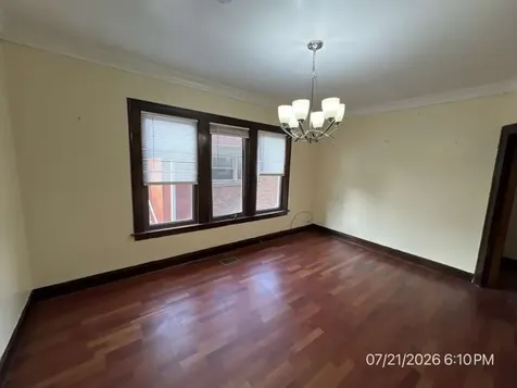 11039 South Wallace Street Chicago IL 60628