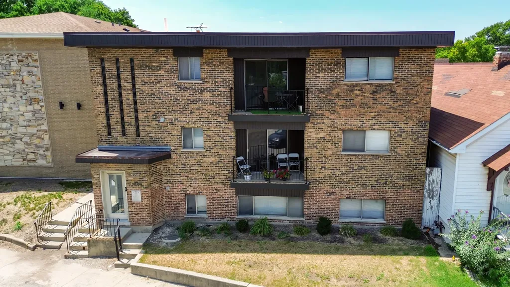 12510 Vincennes Road Blue Island IL 60406