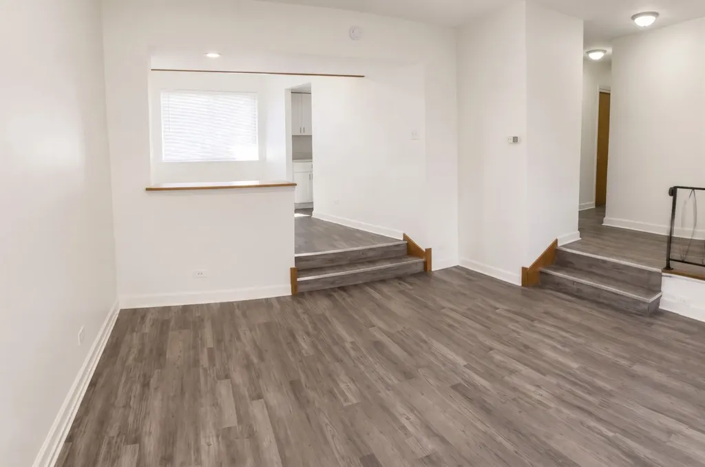12510 Vincennes Road Blue Island IL 60406