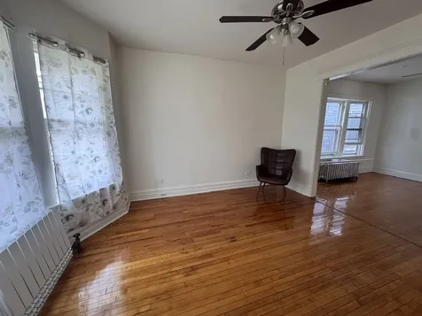 10406 South Indiana Avenue Chicago IL 60628