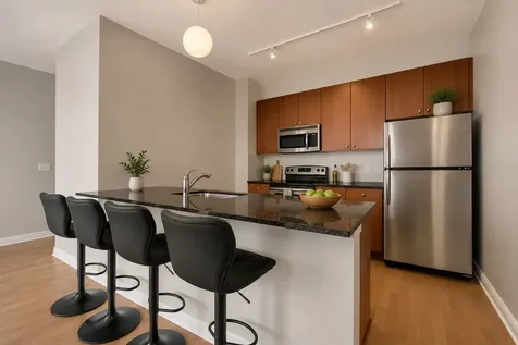 565 West Quincy Street Chicago IL 60661