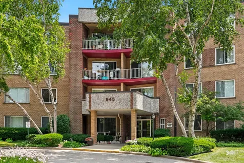 945 East Kenilworth Avenue Palatine IL 60074