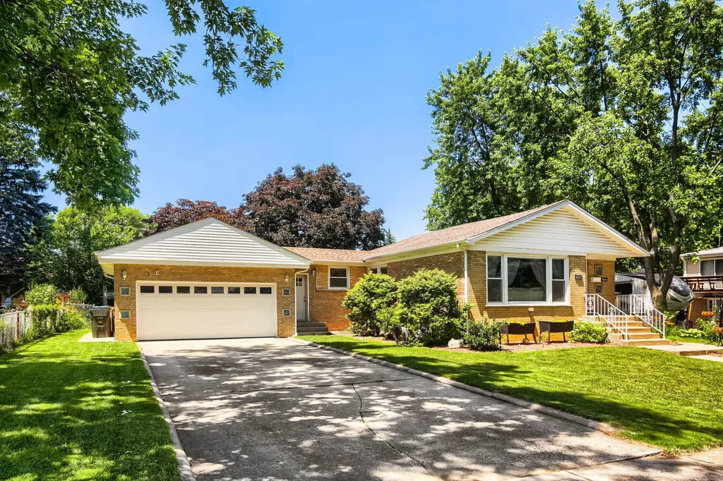 10636 Mason Avenue Chicago Ridge IL 60415