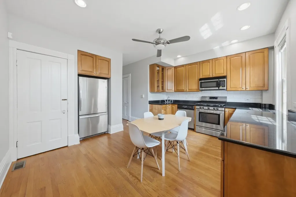 11237 South Champlain Avenue Chicago IL 60628