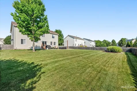 712 Christopher Street Plano IL 60545