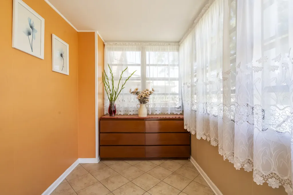 4833 North Moody Avenue Chicago IL 60630