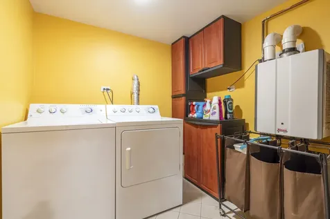 4833 North Moody Avenue Chicago IL 60630