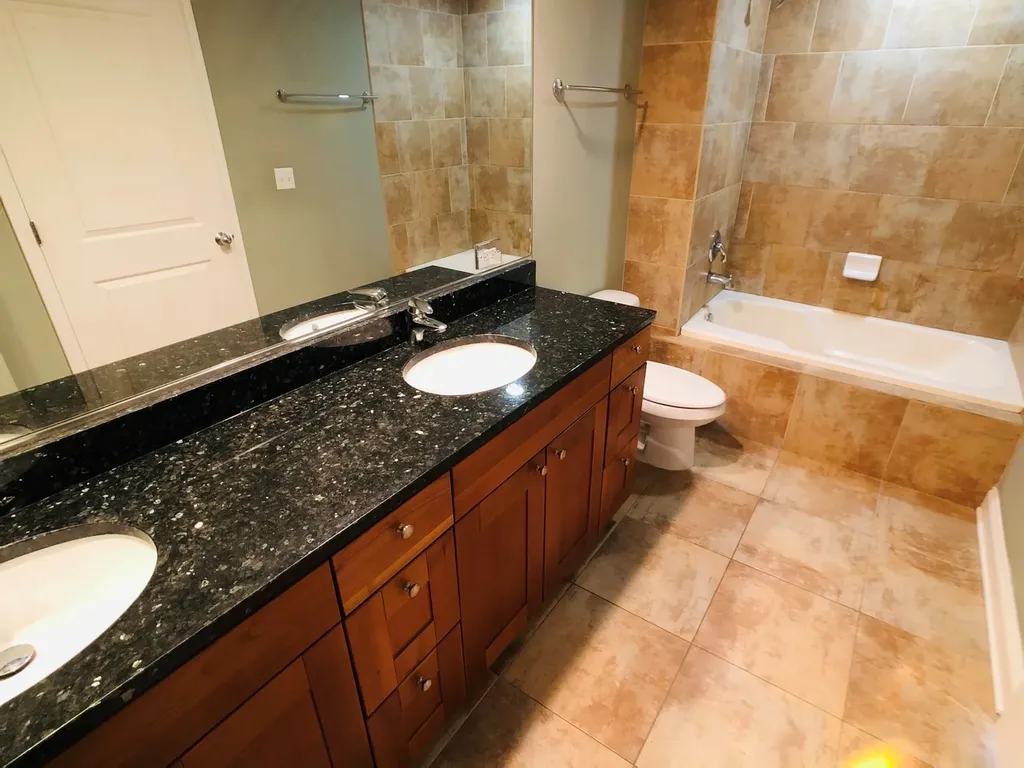 2272 South Archer Avenue Chicago IL 60616