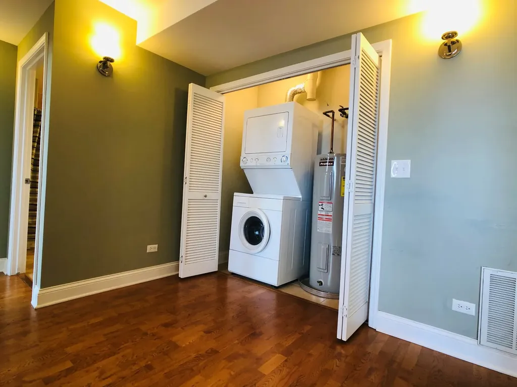 2272 South Archer Avenue Chicago IL 60616