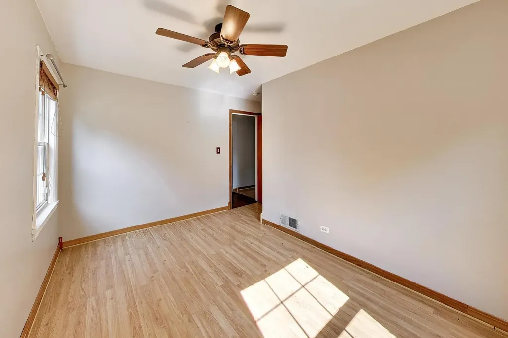 3844 North Pacific Avenue Chicago IL 60634