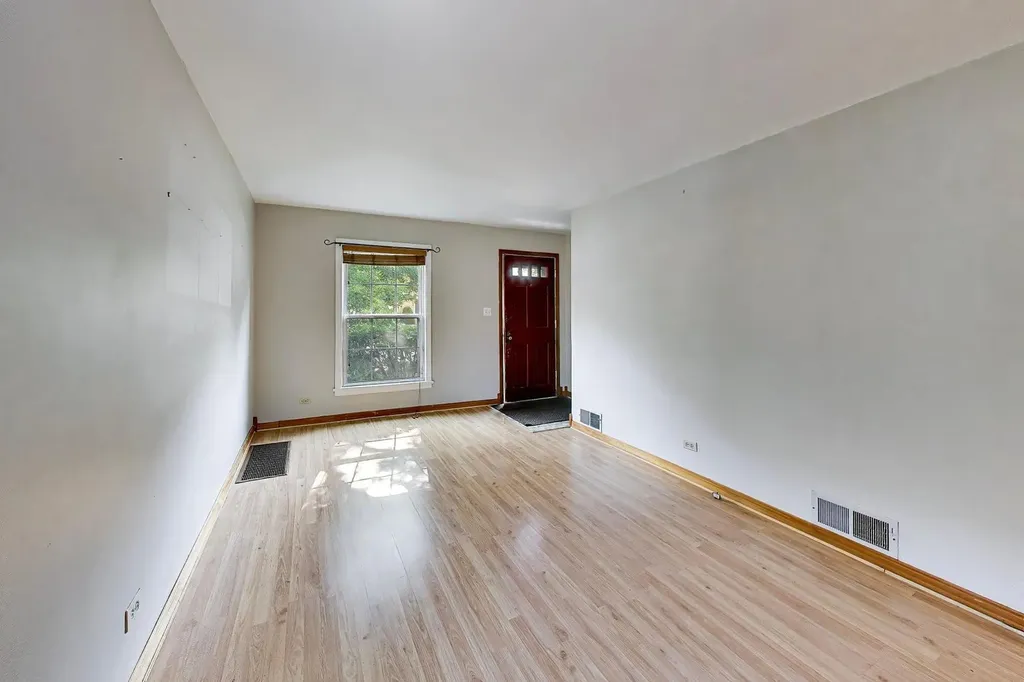 3844 North Pacific Avenue Chicago IL 60634