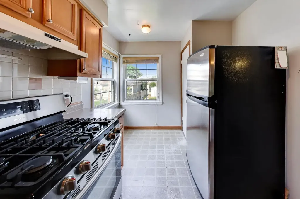 3844 North Pacific Avenue Chicago IL 60634