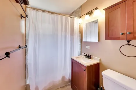 3844 North Pacific Avenue Chicago IL 60634