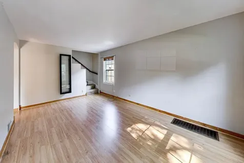 3844 North Pacific Avenue Chicago IL 60634