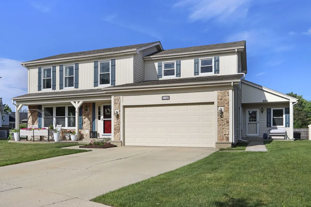 1137 Lockwood Court E Buffalo Grove IL 60089