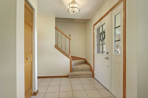 1137 Lockwood Court E Buffalo Grove IL 60089