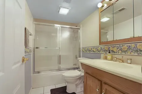 1137 Lockwood Court E Buffalo Grove IL 60089