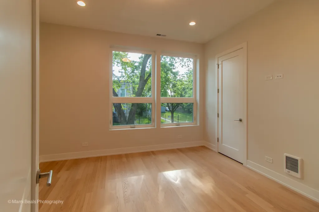 5217 South Bishop Street Chicago IL 60609