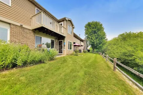310 Crestview Drive Wauconda IL 60084