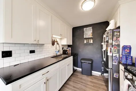 310 Crestview Drive Wauconda IL 60084