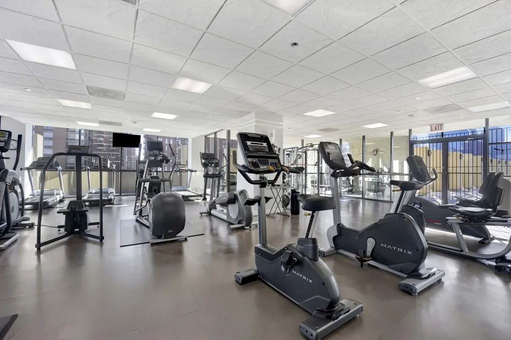 1122 North Clark Street Chicago IL 60610