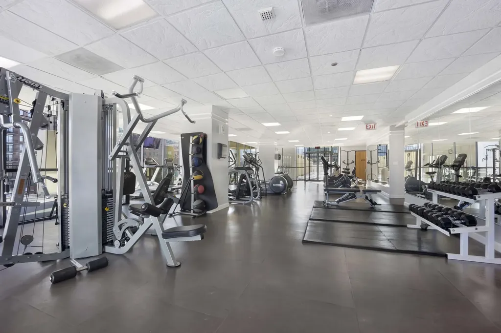 1122 North Clark Street Chicago IL 60610