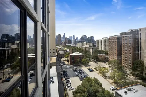 1122 North Clark Street Chicago IL 60610