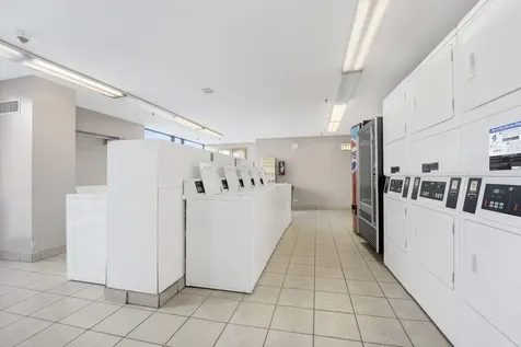 1122 North Clark Street Chicago IL 60610