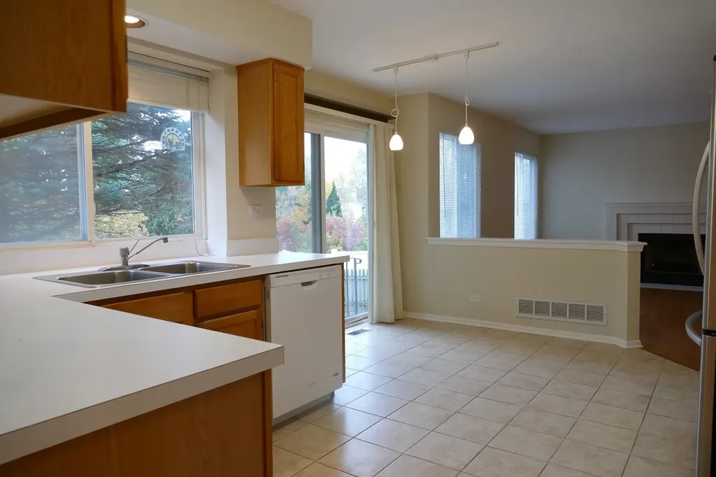 2052 Spice Lane Naperville IL 60565