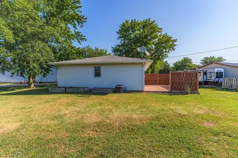 1406 West Trainor Drive Pontiac IL 61764