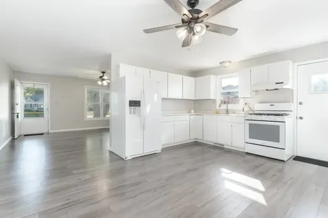 1406 West Trainor Drive Pontiac IL 61764