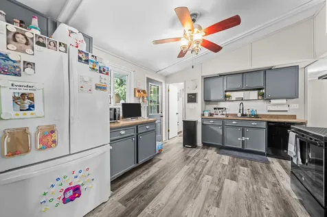 216 Linder Lane Rochelle IL 61068